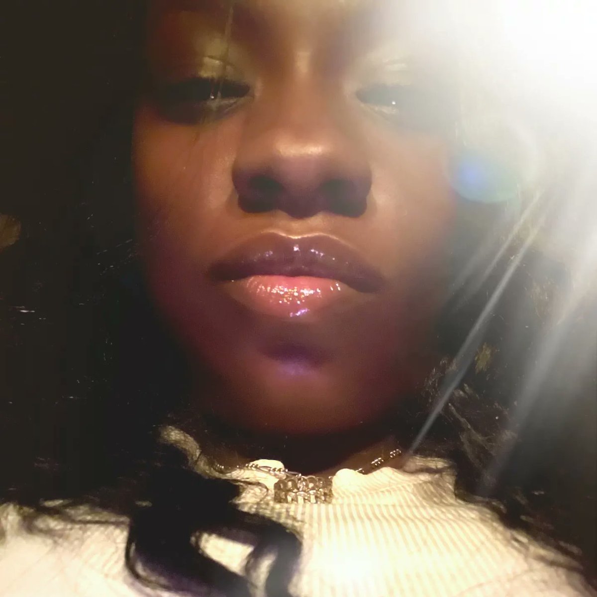 BeautifulEricaT's tweet image. That fight between your mind and your heart ain’t no joke!!!
#DatPart #Aquarius129 #BlessedByTheBest #SimplyMe #SEXYCHOCOLATE #IYKYK #HitsBlunt