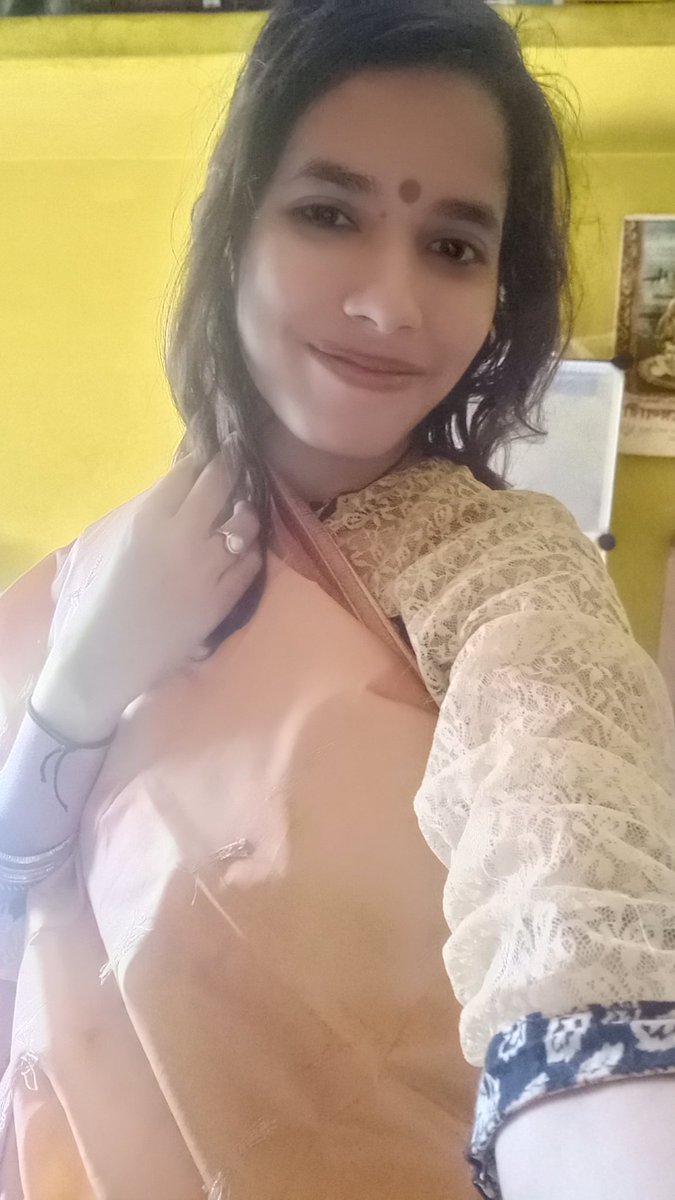 SuchismitaGupt5's tweet image. You&apos;re next in line for cutting my hair. #factoryworker