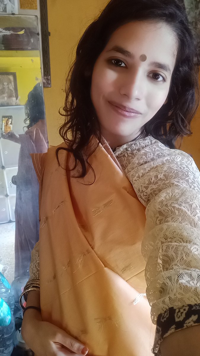 SuchismitaGupt5's tweet image. You&apos;re next in line for cutting my hair. #factoryworker