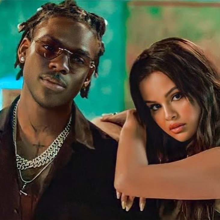 DelhiTimesTweet's tweet photo. This man changed my life forever: @selenagomez shares a special post for #Rema, thanks him for #CalmDown collab 🎵

#SelenaGomez #RemaFans #Music https://t.co/eoRI3LBnVO