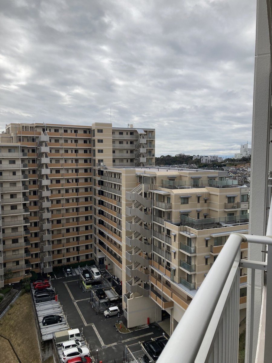 RESTA2103's tweet photo. ジェームス山ヒルズ弐番館　新規物件出ますよ。南東向きバルコニー、眺望もあります✨
#ジェームス山　#垂水マンション https://t.co/oPwXi4Qfut