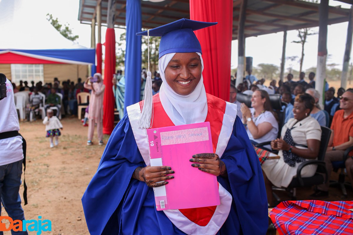 HeadofschoolDa's tweet image. Congratulations Class of 2022!
Daraja educates and empowers girls from homes of need to become community leaders.
After hard work, we are very proud of whom you have become.
You're forever champions my girls!

#DarajaGirls #ElonMusk #insiders #future @svito7 @BrianRMuriuki