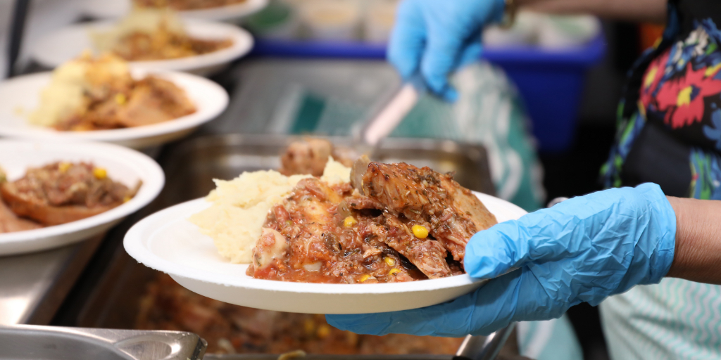 RevBillCrews's tweet image. With power bills going up 25% and cold #winter nights setting in, my @billcrewsfdn has been busy handing out blankets to rough sleepers and feeding the hungry. @HousingCrisisW #housinginsecurity #NSWpol #homelessness
