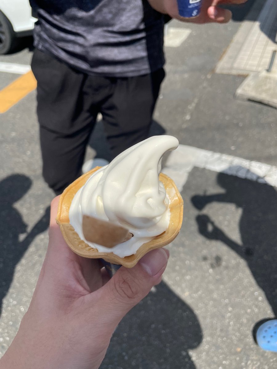 GreenDaka_kaito's tweet photo. #ソフトクリームギネス世界記録2023
#みんなで食べたよ
#牛さんしか勝たん
#ZEUSi
#難易度19
#ムズすぎ https://t.co/9AVHV6g0lQ