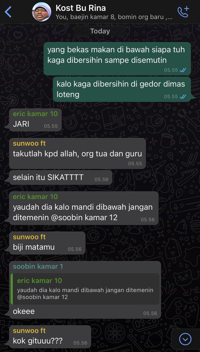dirawesomeee's tweet photo. “Kost Bu Rina”
|
—
00line kpop au ; boy ver — https://t.co/V4m6dEOTZe