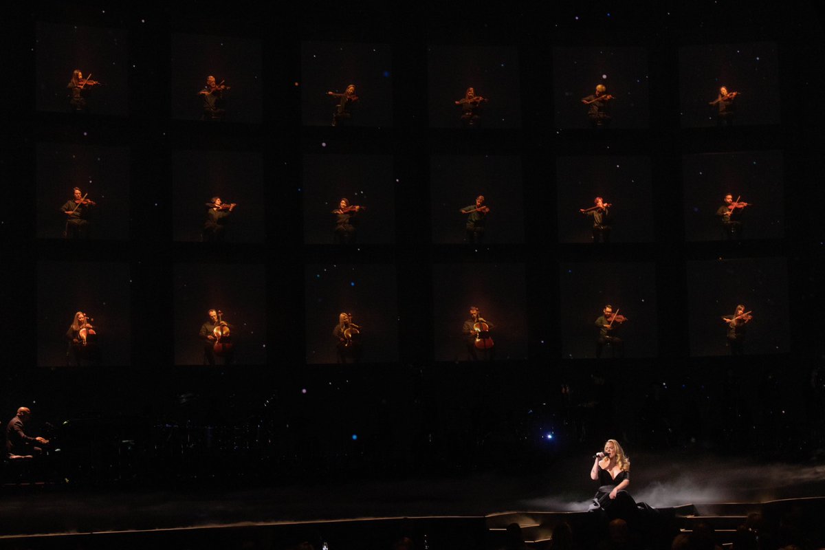 Adele's tweet image. 