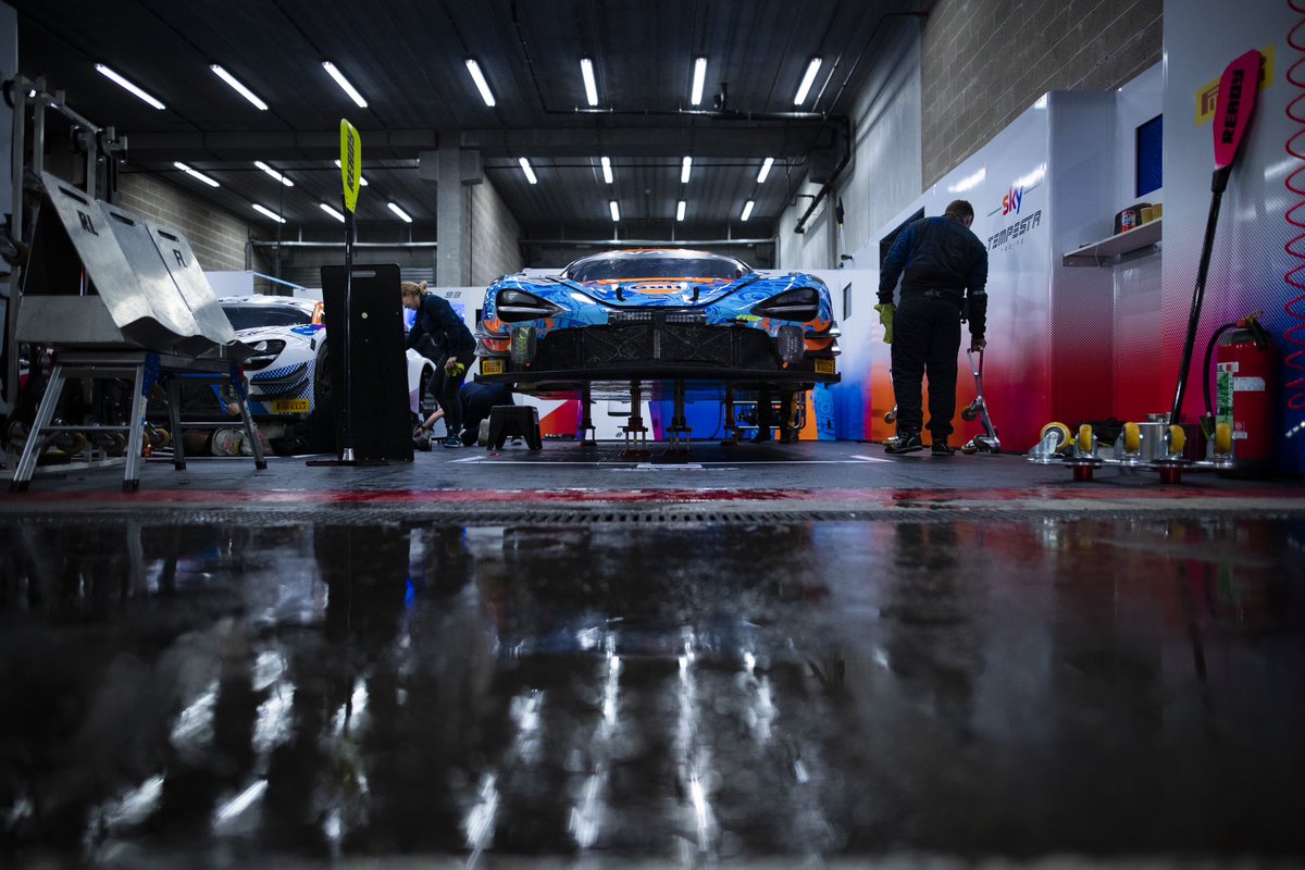 Unfortunately that is us out of the race due to a technical issue 😞 
Shame as we were running in the top 10 with very good pace but just wasn’t meant to be. Thanks to the whole @garage_59 crew for the hard work. Til next time Spa 🫡