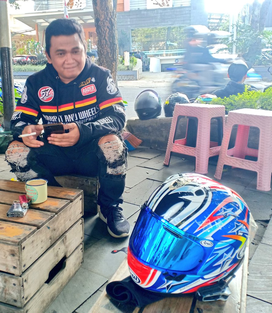 nenasibaikhati's tweet photo. #sarapanpagi #Sarapan #ngopidibandung #ngopi DISTRO DISisi TROtoar Taman Gaya jl Setiabudi sebelah pom bensin Bandung #kopisusu #kopi #kopihitam #ngopidulu #ngopipagi #infokulinerbandung #infobdg #infongopi #ngopibareng
#ngopisore #ngopimalam
#sunmori #sunmoribandung #sunmoribdg https://t.co/7nxAHGs4r5