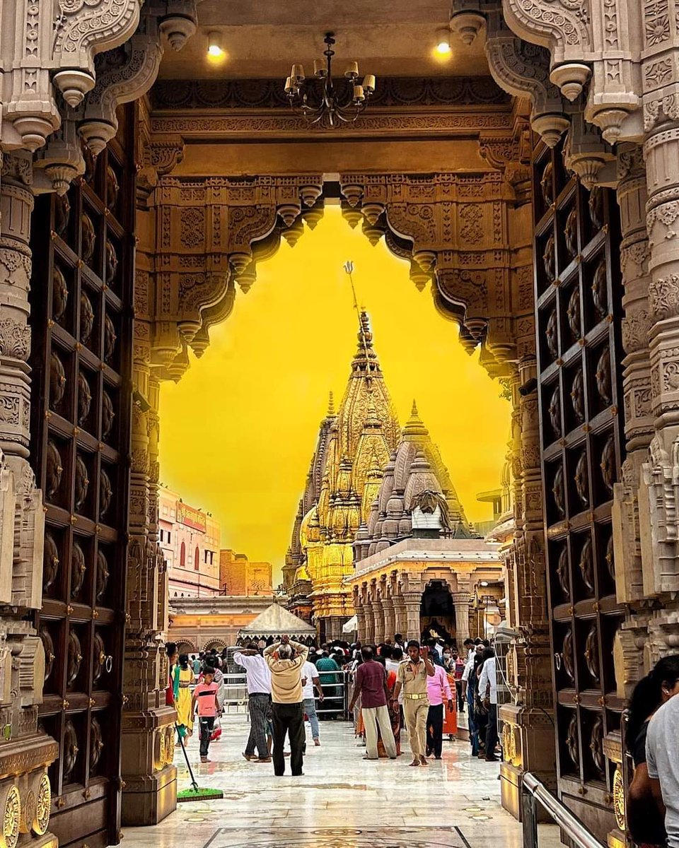 Namamigangesf's tweet image. #Kashi #Varanasi, the #oldest city in the #world, the #city of #Baba #Vishwanath 
#CleanGanga #CleanKashi #Varanasi #Banaras #NamamiGangesf #Namamigangesewafoundation