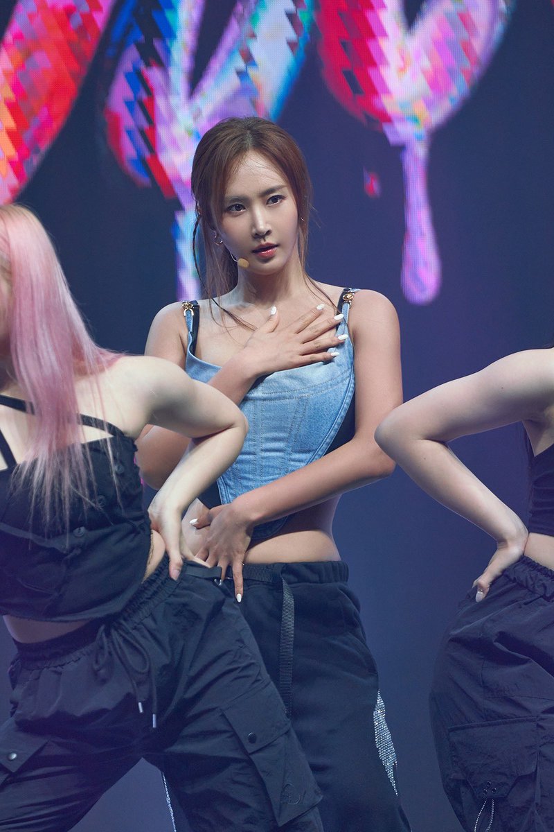 SMTOWNGLOBAL's tweet photo. 권유리, 아시아 팬미팅 투어 시작! 서울 공연 성공적으로 개최
“핑크빛 물결에 감동, 여러분이 저의 청춘이다” 진심 어린 소감 남겨
오픈 채팅으로 팬들과 직접 소통! 더욱 업그레이드된 ‘팬 사랑’

https://t.co/hplmzaOXTV

#권유리 #KWONYURI #유리 #YURI 
#소녀시대 #GirlsGeneration 
#Chapter2
#2023YURI2ndFANMEETINGTOUR_Chapter2