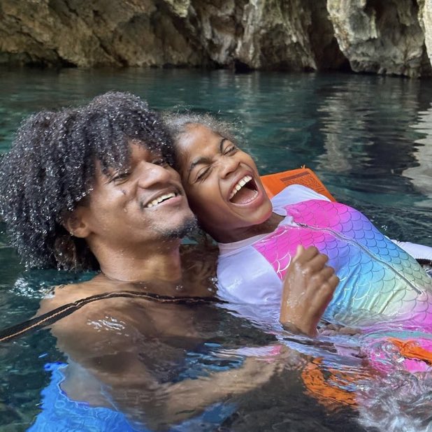 Africanize tweet media