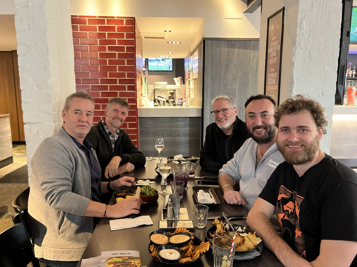 VicBears tweet media