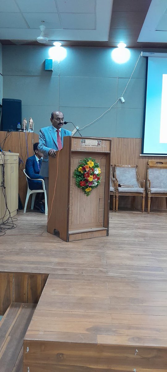 dswspuvvnguj's tweet photo. Department organised two days National Seminar on the theme “Indianization of Social Work Practice: New Approaches and NEP 2020”; during 30th June &amp; 1st of July, 2023. (1/5) @shivanikdmishra @spunivgujarat https://t.co/Yjhmq2pqgT