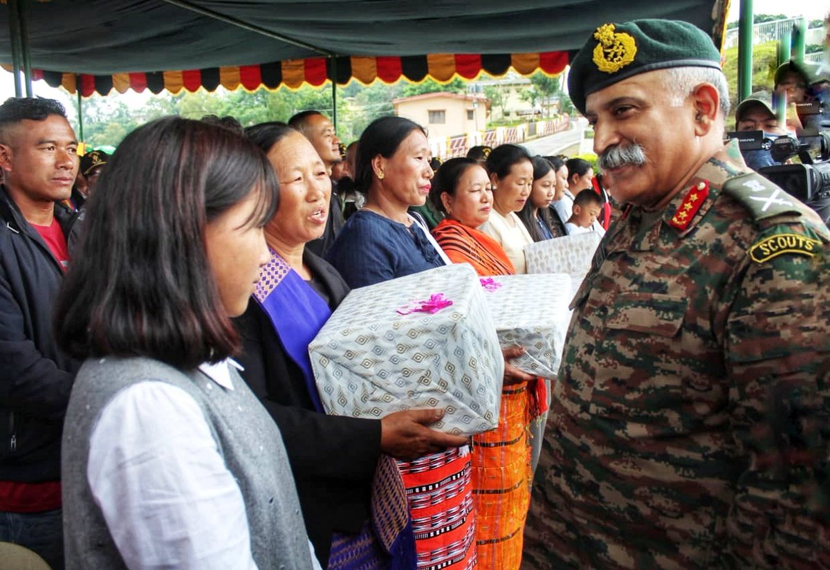 prodefkohima's tweet photo. Lt Gen RP Kalita, #ArmyCdrEC, flagged-off an #IndianArmy Motorcycle Expedition (#K2K) to commemorate Kargil Vijay Diwas from #Kohima, led by the 'Mushkoh Warriors'. Traversing through 8 States &amp; 2 UTs, the rally will reach Kargil War Memorial on 26 Jul 2023. @easterncomd @adgpi https://t.co/HMca8Q324Y
