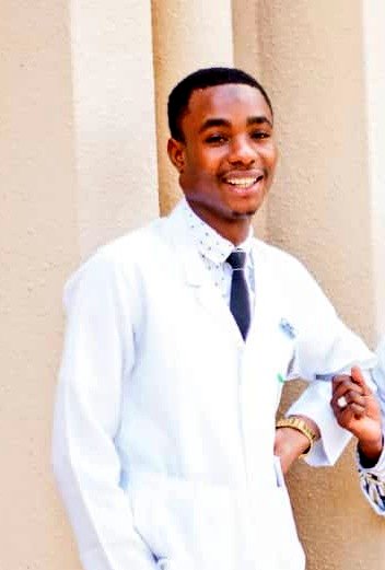official_abumsa's tweet photo. Innalillahi wa Inna ilaihi rajiun 😭
I regret to announce the passing away of USMAN Sani Baba but with total submission to the will of Allah. He passed on this morning after a brief illness. Until his passing, he is a final year Medical student of ABU https://t.co/IN3UuCCYJ9