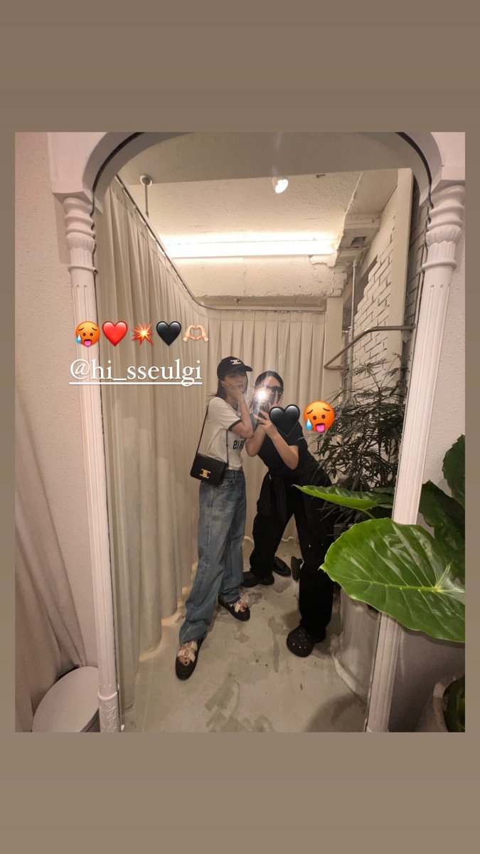 myseulgi0210 tweet picture