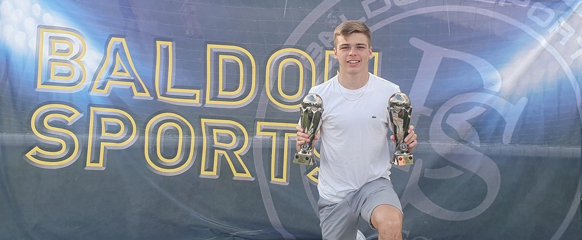 baldonsportsfc's tweet photo. @baldonsportsfc @baldonsportswe1
#playersplayer
#managersplayer
#alfieboyle https://t.co/jtCOIcnb9I