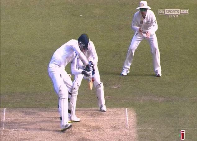 LawrenceBailey0's tweet photo. Stuart Broad should be the last one to lecture others about matters dealing with the  "spirit of the game"  

He literally Smashed it to first slip a few years ago and stood his ground 🤦

#CricketTwitter #Ashes23 #ENGvsAUS https://t.co/BtszdF5iUC