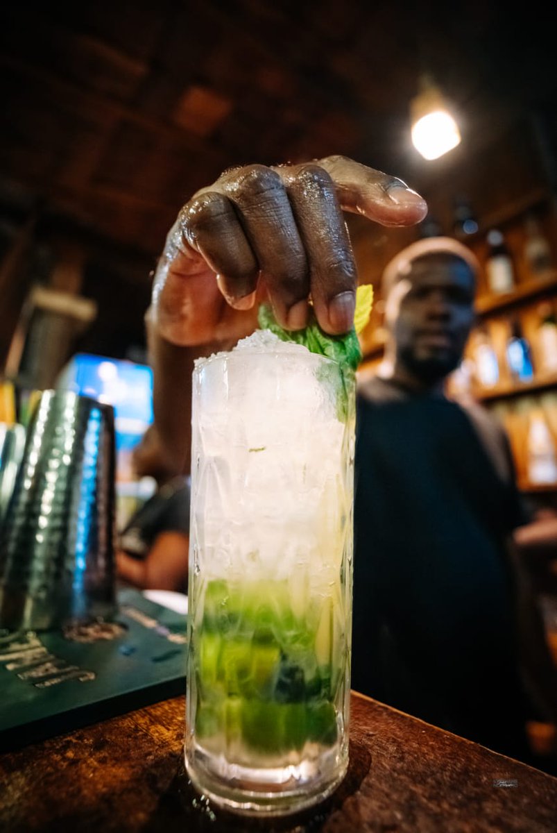 mbevent69's tweet photo. Mojito 😍🤩🍹
#modernbartender 
#mojito 
#cocktailslover https://t.co/PWaT83ZBFX