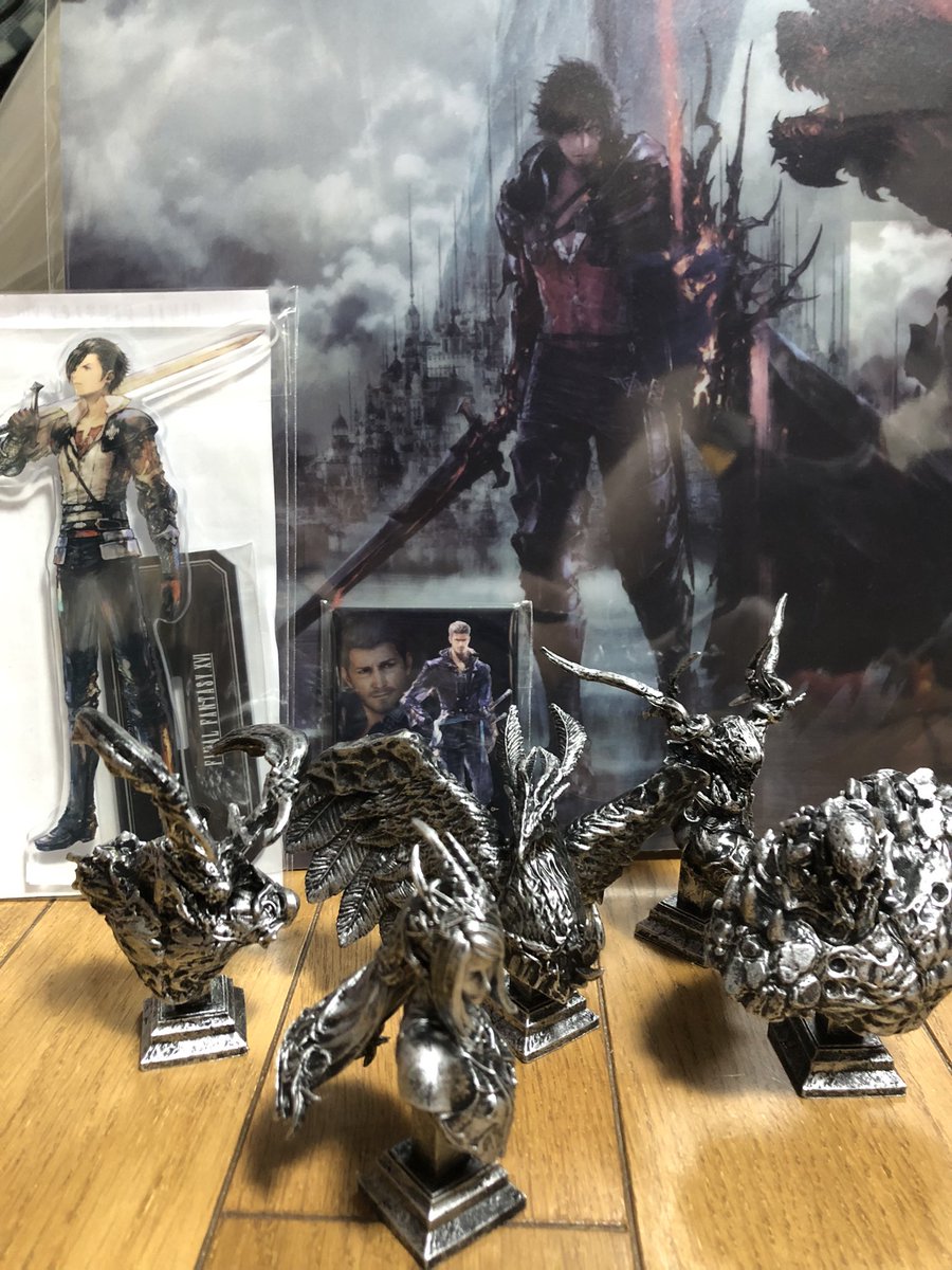 pyunyu's tweet photo. #ConbiniDanger this time is #FinalFantasy16 loto.
My wallet want me to avoid conbini but look how cool they look?! https://t.co/jbZEv7U4Zb