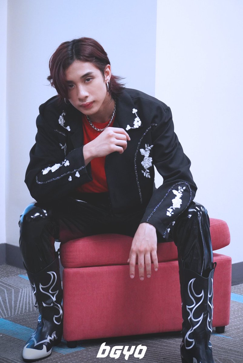#BGYO | #BGYO_ExtraOrdinary on #ASAPtrending Photoseries [ Mikki ] 

Another amazing Stan Day on <a href="/ASAPOfficial/">ASAP</a> as we get to perform 'ExtraOrdinary'. It's always amazing to be in this trending Sunday program! 

Re-watch on YouTube:
🔗shorturl.at/klqsD