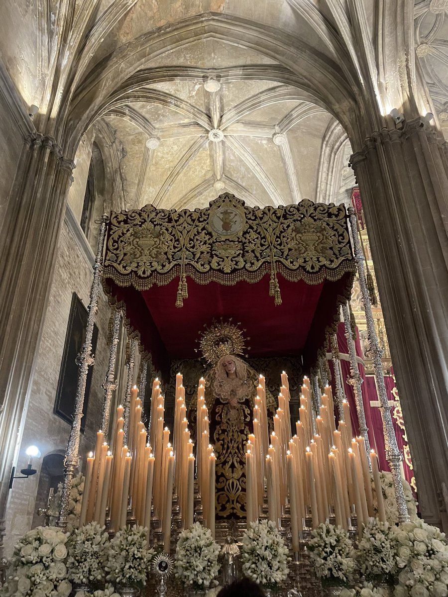 pp_rosado's tweet photo. Detalles de otras cofradías #MagnaCarmona https://t.co/6lMstEkWFz