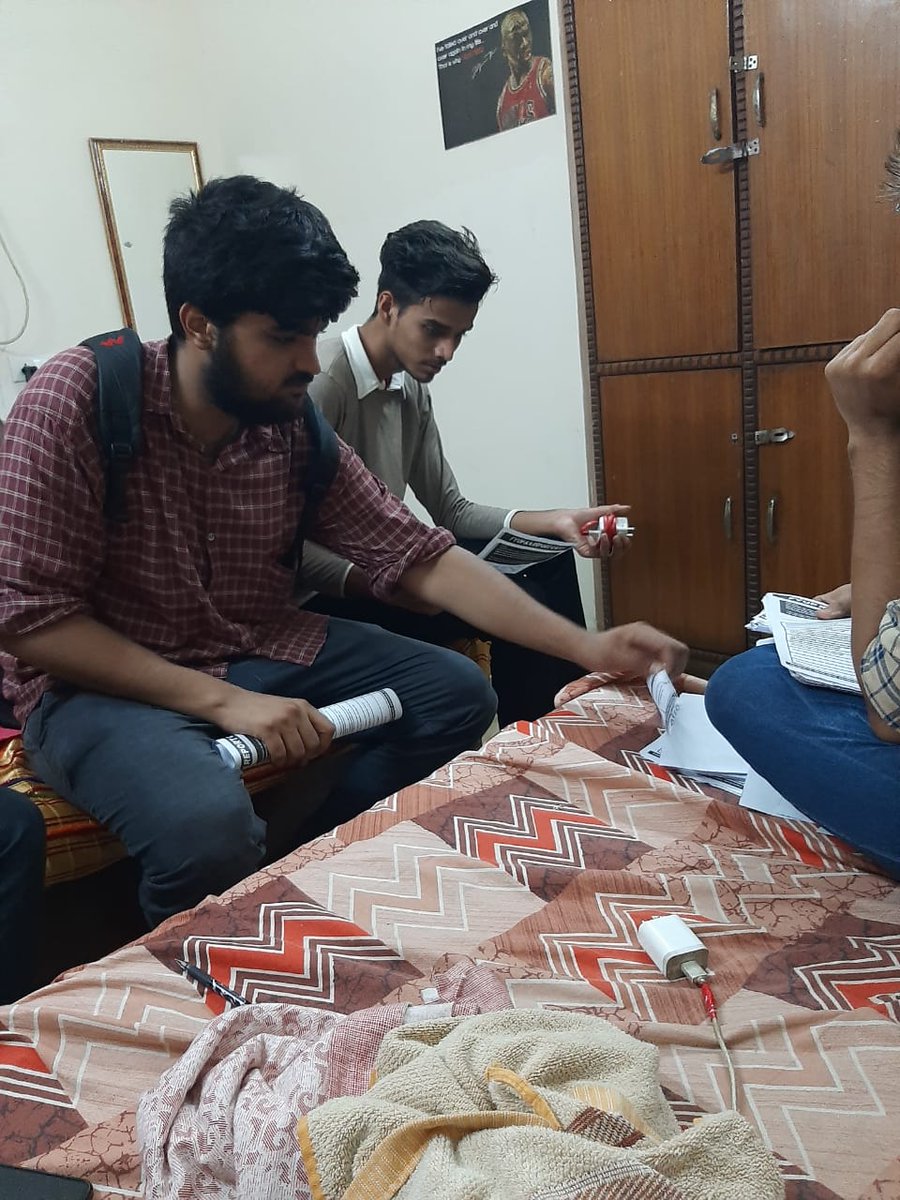 PrasenjeetKuma6's tweet photo. 5 जूलाई को डीयू में आइसा द्वारा FYUP का रिपोर्ट कार्ड जारी किया जाएगा।
ध्वस्त होती शिक्षा व्यवस्था में FYUP और NEP की भूमिका को जानने का मौका मिलेगा। जरूर शामिल हों।
#Aisa #du #RejectNEP #RejectFYUP https://t.co/3UV0iP4ZaY