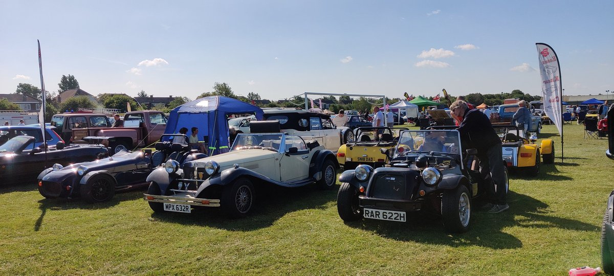 EssexKitCCCars's tweet photo. Setup today at #Maylandsfamilyfunday
#maylandskitandclassiccarshow sun is out and not too hot, good turn out and selection of cars https://t.co/G6ySGA7xil
