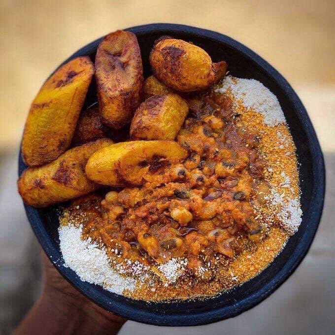 ewepride's tweet photo. 🫡 Let’s Salute Ewes for bringing this delicious food. Daavi Akpe 🙏
#beans #borbor #ewepride https://t.co/jOq6zvPdKr