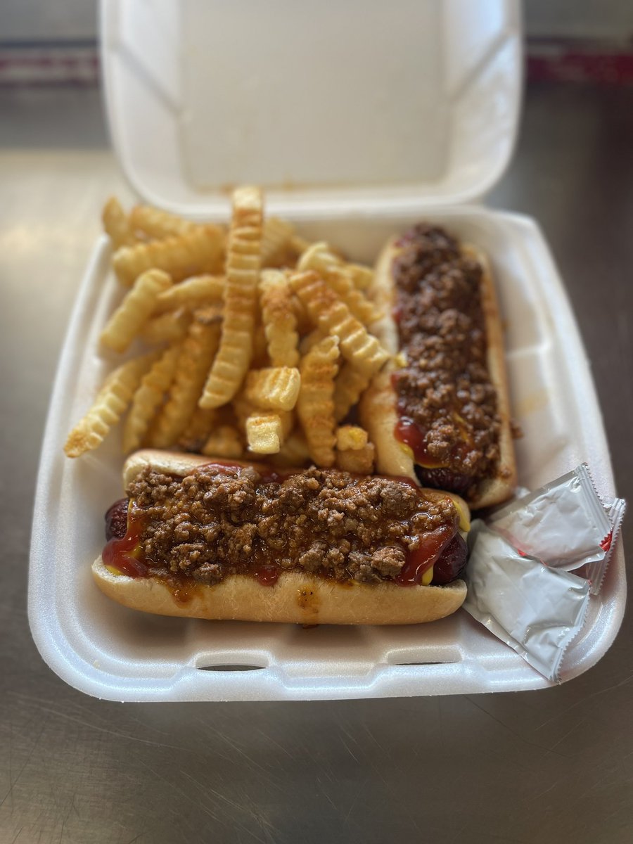 KCLittleKitchen's tweet photo. Our Sausage Dog Plates and Hotdog Plates are great for on the go! Top of your sausage dog or hot dog with your favorite KC’s toppings and it’ll be ready when you get here! 

KC’s Little Kitchen is open

Monday - Friday: 10 AM - 7:30 PM
Saturday: 10 AM - 5:30 PM
Sunday: 12pm-6pm https://t.co/QN8zBxkVdW