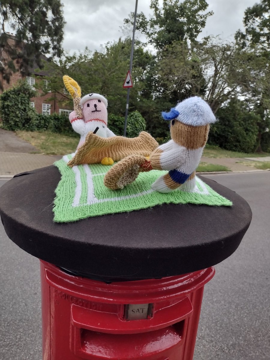 Brookewrote's tweet image. One day to go. @Wimbledon #thequeue