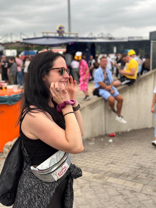 Ich war gestern mit meinen Freundinnen auf der Ol&eacute; Party in M&ouml;nchengladbach ! Ob ich Spa&szlig; hatte? 🤪😈 Mehr<a href="/tag/24hnbr"class="tags"><span>#24hnbr</span></a>