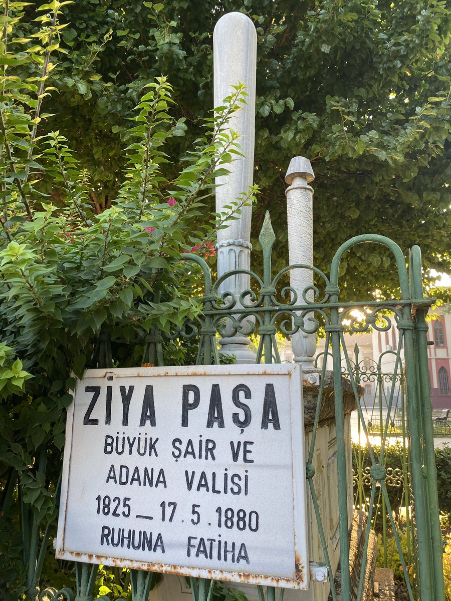 sunavera's tweet photo. Dehri arasan binde bir âdem bulamazsın. Adem görünen harları âdem mi sanırsın?

07/23 https://t.co/UEqL7YJCvm