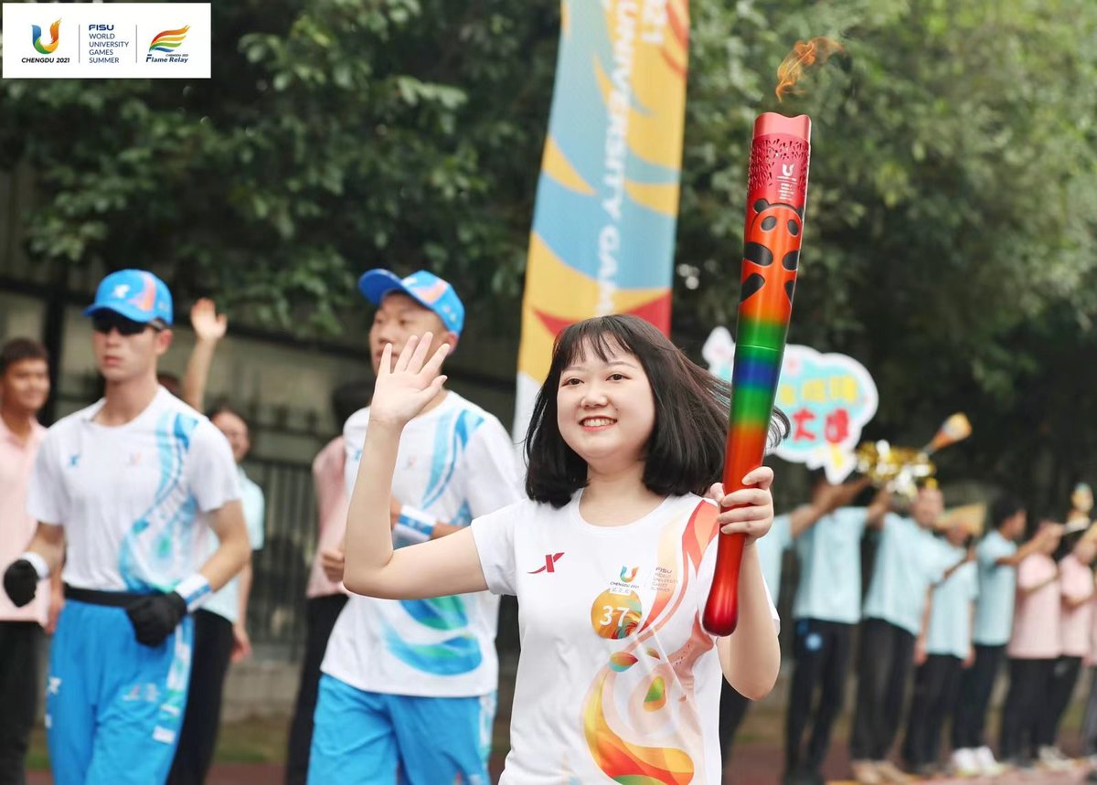 Chengdu2021's tweet photo. The #flamerelay now returns to the host
city, #Chengdu. #Ronghuo lands in
@sichuan_university on July 2. In the following 26 days, the flame relay will continue its journey at universities within the city and make its final stop at the Dong'an Lake Sports Park. Watch out! Ronghuo is around the corner! π₯π₯