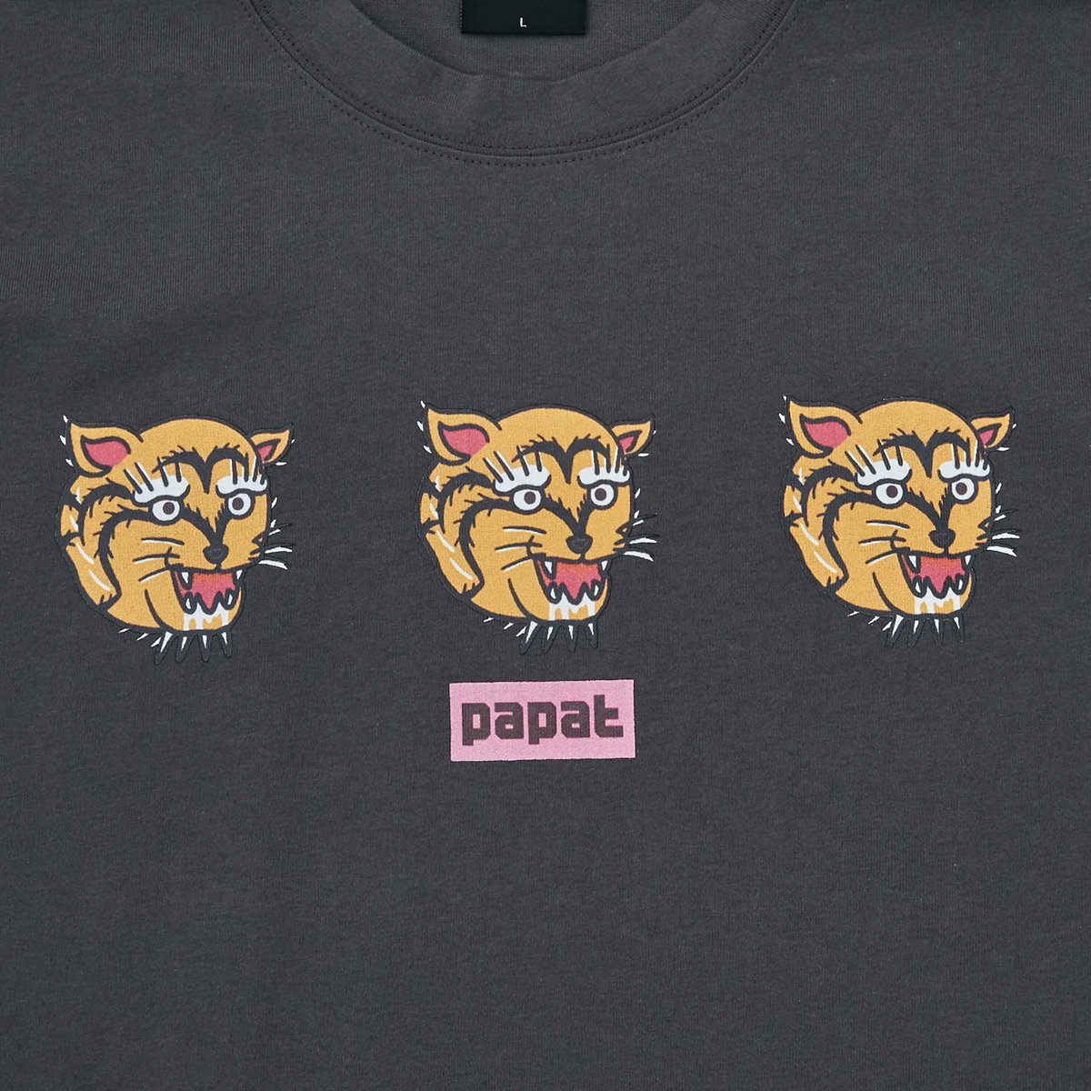 papat_jp's tweet photo. ＼ 夏映えTシャツ ／

papatのオリジナルキャラクター、パパットラ🐯が
フロントに。
プリントとピンクのロゴが映え◎

----------------------
PAPATTORA S/S TEE
https://t.co/Brnl2jz4U9
----------------------

#PAPAT #パパット #ストリートファッション
 #streetfashion #streetfashion #fypシ https://t.co/p4N4dvtK1f