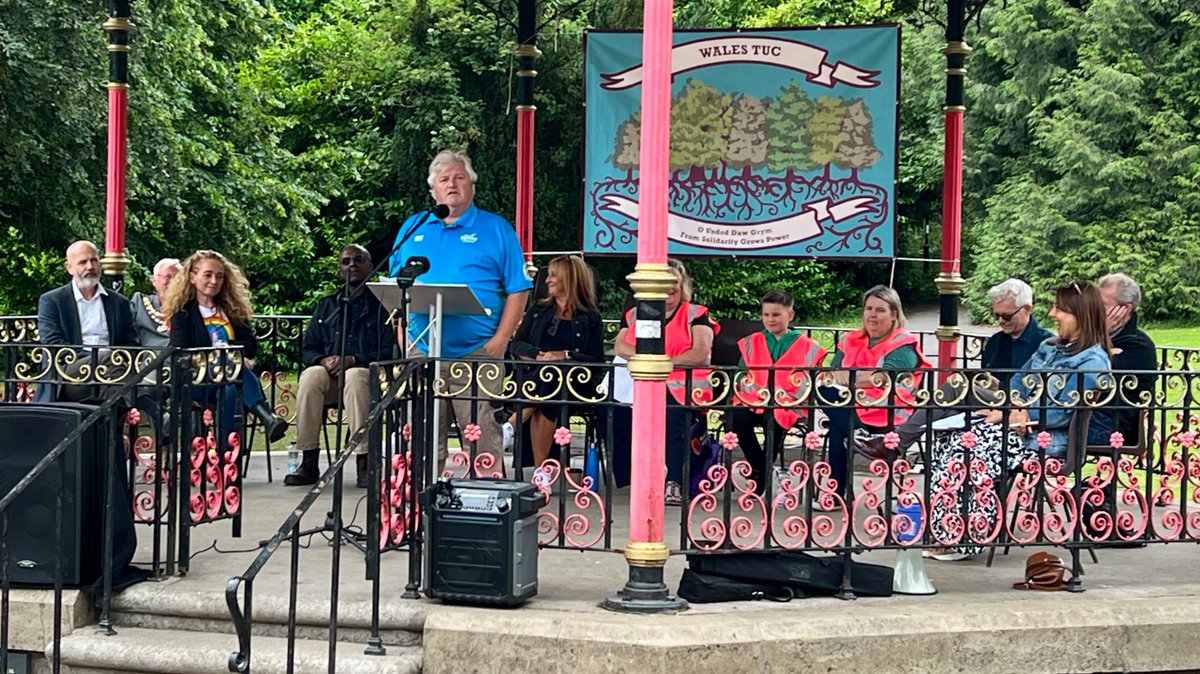 “The NHS will last as long as there are folk left with the faith to fight for it.” 

Great to be at the Bevan Festival in Tredegar today celebrating 75 years of our NHS and the life and legacy of its founder, Aneurin Bevan. 

See you again next year!

#NHS #NHS75 #BevanFestival