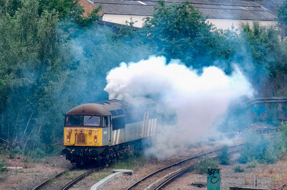 jamespilbeam1's tweet photo. Right place right Time, quick phone grab of 56301 making a smoke screen at Leicester doing some shuttling up and down 

30th June 2023 https://t.co/jUEWcvRCJo