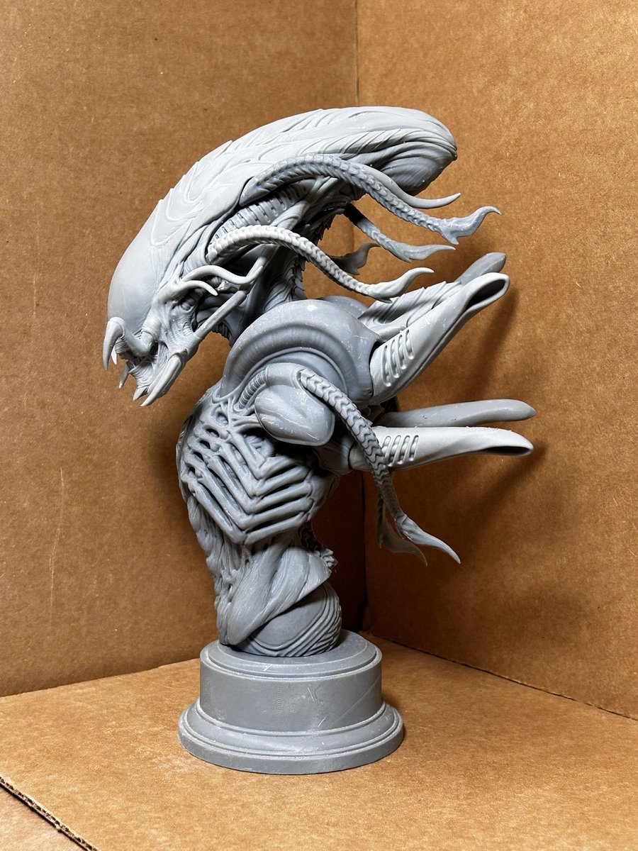 AkihitoSculpt tweet picture