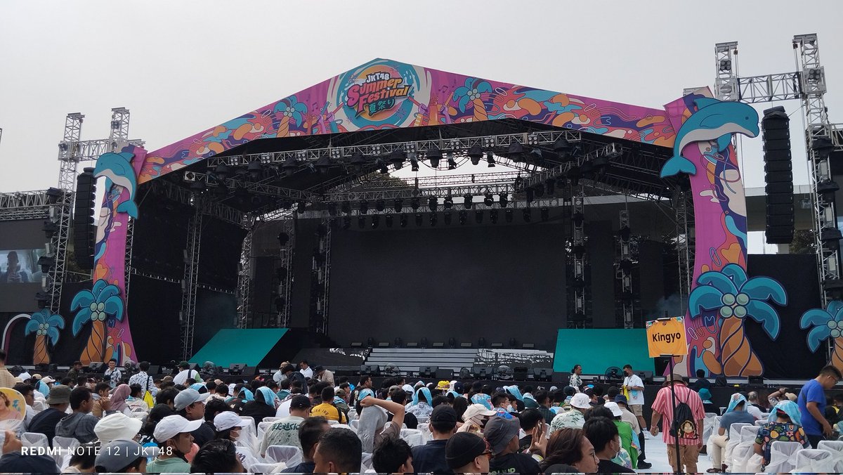officialJKT48's tweet photo. 👀 #JKT48SummerFestival https://t.co/4vGGXHIRrq
