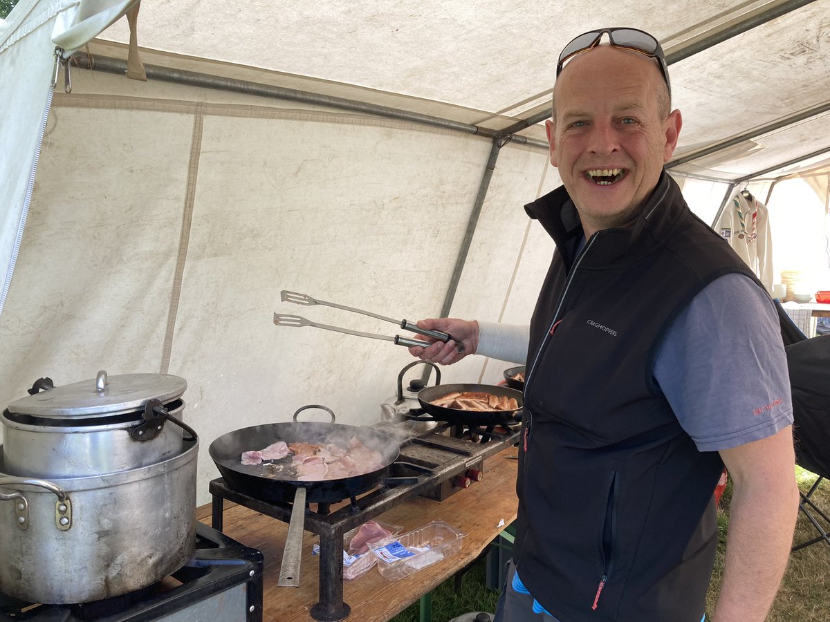 MJ_Ellis's tweet photo. Chef hard at it and canvas airing โฆ a beautiful start to the day on Cub Camp
#SausageEggBaconAndBeans
#Scouts #iScout #CubCamp https://t.co/T7JoDjghS4