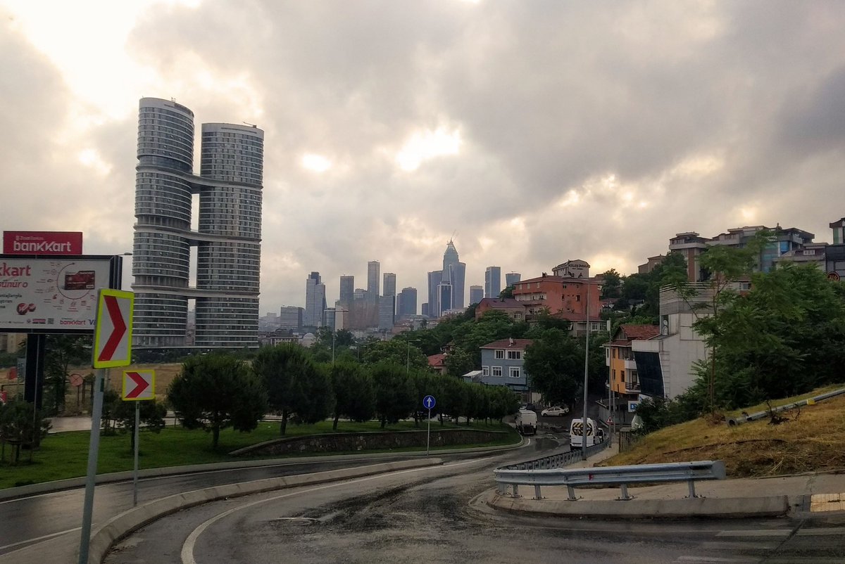 Merdan_Gurbanov's tweet photo. Travel - Istanbul City 
📷 Photo of the day 📸
.
.
.
#world #travel #turkey #Türkiye #istanbul #city #rusya #russia #usa #canada #america #turkmenistan #turk #turkmen #ozbek #турция #швейцария #Россия #Туркменистан #европа #ilan #ilanları #online #avropa #smile #live #hobby https://t.co/XdhRWaYNmB