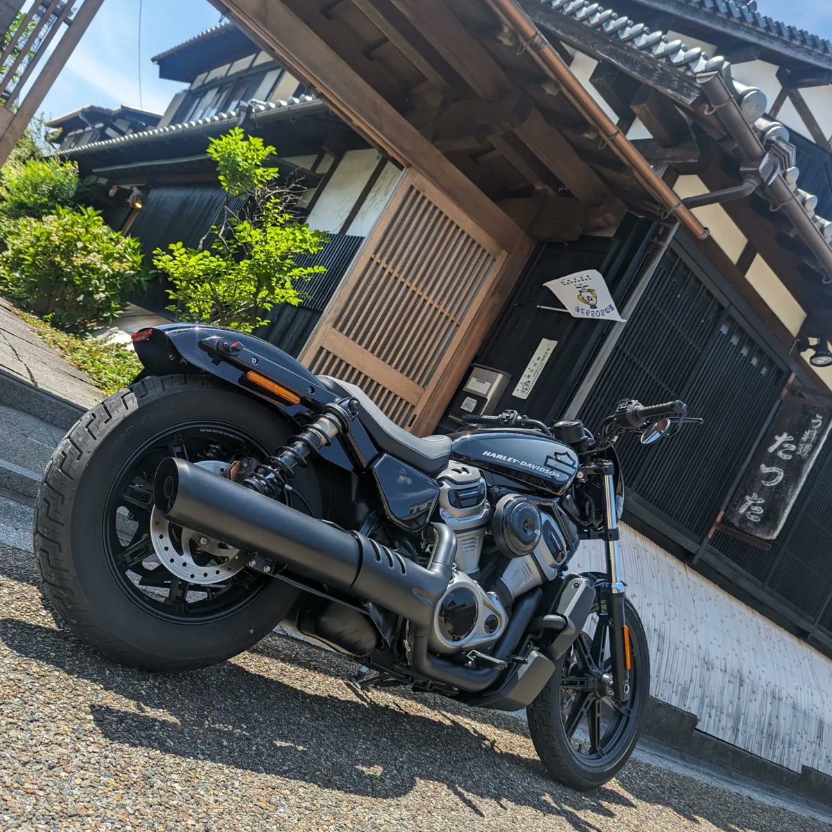 nightster_tks's tweet photo. 朝からうなぎを食べに三重県まで
#hurleydavidson #ハーレー #ハーレー乗りと繋がりたい #ハーレーのある風景 #ハーレーのある生活 #ハーレー好きな人と繋がりたい #ハーレー女子 #ハーレーライフ #ハーレーダビッドソン #ハーレースポーツスター #ナイトスター #simpson #bandid https://t.co/fxunfSxDoh