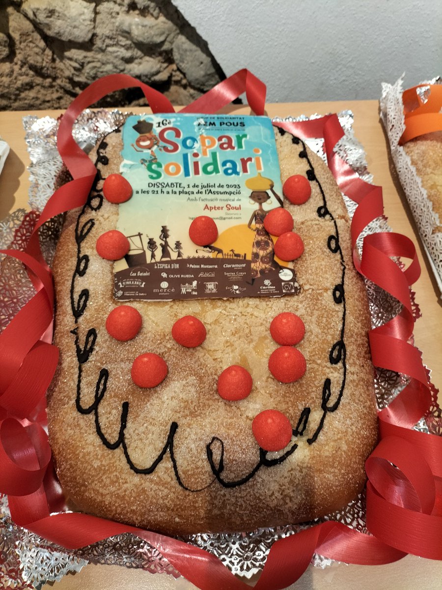 carlesanson's tweet photo. Moltes gràcies a totes les persones i establiments que, un any més, han fet possible que el sopar solidari del grup FEM POUS hagi estat tot un èxit. Des del grup seguirem treballant per la #JusticiaGlobal https://t.co/9IER0vOHv0