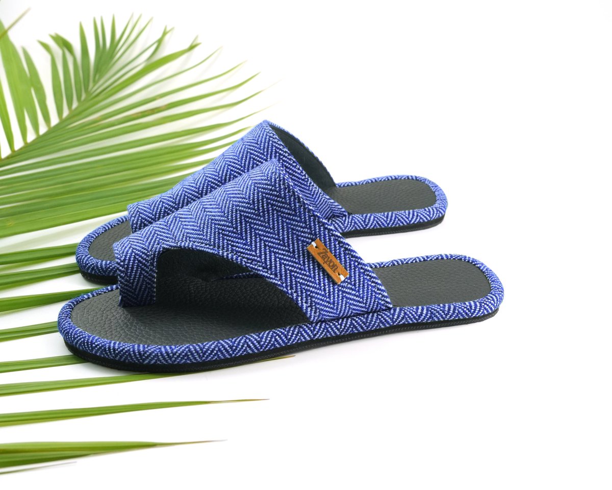 ZayonCollection's tweet photo. 👯‍♀️Your overall attitude and body language are guaranteed to shift after wearing Lily Zayon Sandals. Both physically as well as emotionally, they revitalize you🦸🏻‍♀️. https://t.co/D5qNF4x8u8
#womenssandals #ComfortSandals #Handmadesandals https://t.co/kgWIdvXKC9