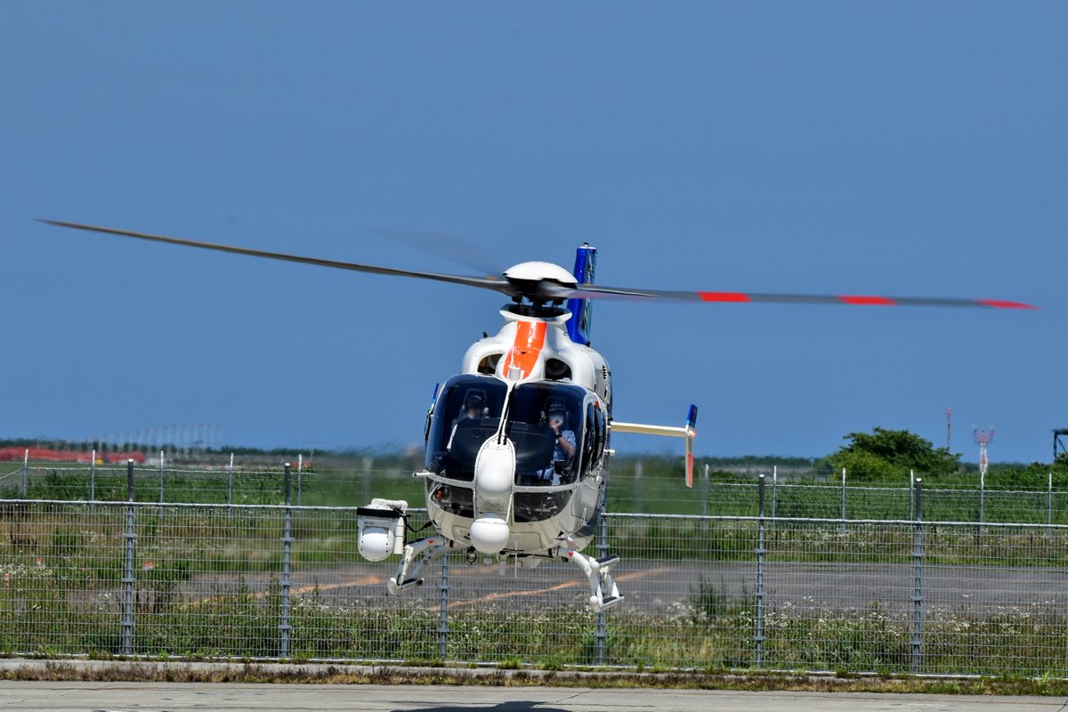 SuKuym8XeXh57DO's tweet photo. 2023.7/2 RJSS/SDJ
ANH•EC135T2•JA32NH
かなり久しぶりのANH135でした。今年は結構135撮れてるな
#仙台空港 #RJSS #ANH #JA32NH #EC135 https://t.co/NmPalFfJxI