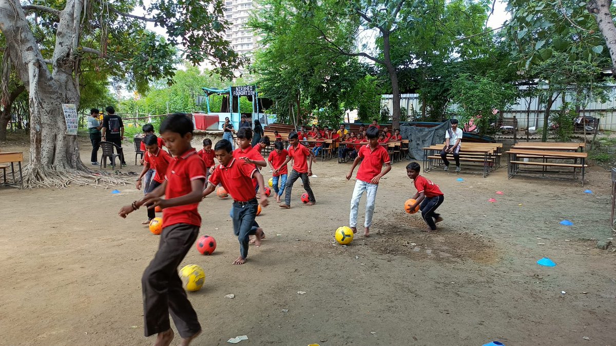 NirbhedNGO's tweet photo. Sunday full Masti, enjoyment,practice
and winning a prize
#nirbhedshikshalaya 
#nirbhedfoundation 
#humanity 
#practice 
#social 
#motivation 
#children 
#india 
#practicemakesperfect 
Sushil Meena 
Nirbhed Foundation https://t.co/MRMpQUWSC6