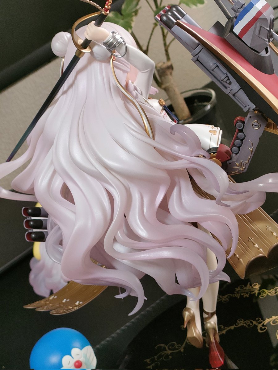 ゴールドのワンポイントがゴージャスだぜ… 