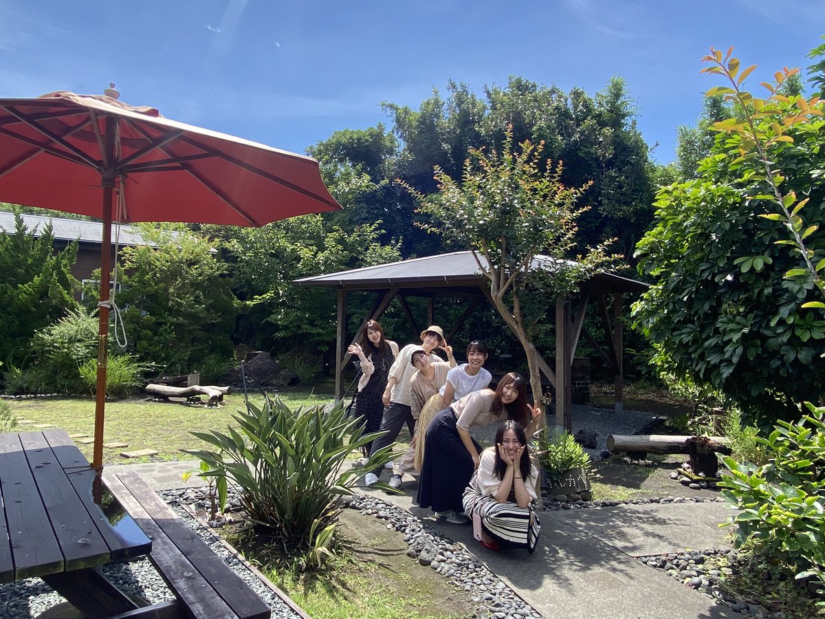 GuestHale's tweet photo. 久しぶりの投稿です✨

朝からスッキリ晴れて
やっぱり気持ちが良いですね‼︎
BBQも、6月半ばから
週3〜4回
今年はBBQ率高めですね‼︎

7月15.16日
1組様キャンセル入りました⤴︎

3名様までご利用頂けます😊⤴︎
お問合せお待ちしております⤴︎
#伊豆大島
#盆踊り大会あります https://t.co/kCLGzKkHRx