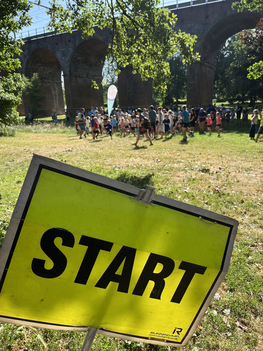 96 junior athletes this morning.

Thanks, as ever, to the awesome #HiVisHero volunteers. Particular ‘whoop-whoop’ to Liz on her 100th volunteer! 

Results, run report, and photos to follow.

#loveparkrun