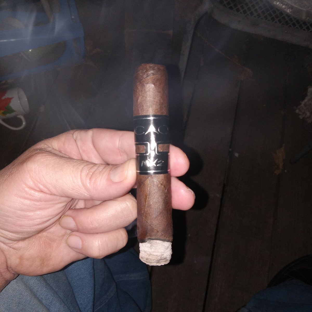 mobarbq's tweet photo. CAO MX2 Robusto. #cigars #doscapas
#connecticutbroadleafmadurowrapper +
#brazilianmadurowrapper
#fourcountryblendfillers including #peru🇵🇪 
#0dark30 https://t.co/bP3tGtqYq4